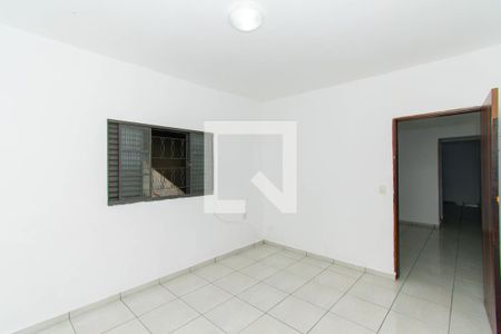 Quarto de casa para alugar com 1 quarto, 64m² em Jardim Santa Adélia, São Paulo