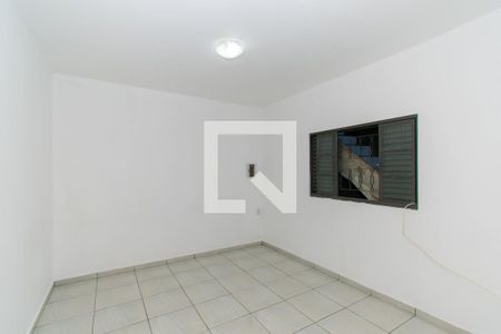 Quarto de casa para alugar com 1 quarto, 64m² em Jardim Santa Adélia, São Paulo