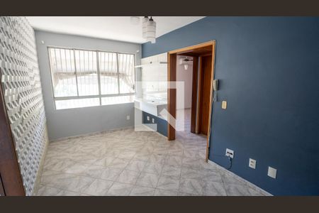 Sala de apartamento à venda com 2 quartos, 65m² em São Lourenço, Niterói
