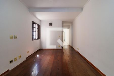 Sala de casa de condomínio para alugar com 3 quartos, 200m² em Jardim Monte Kemel, São Paulo