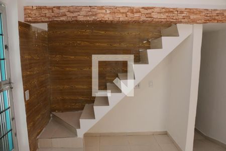Sala de casa para alugar com 2 quartos, 60m² em Ouro Verde, Nova Iguaçu