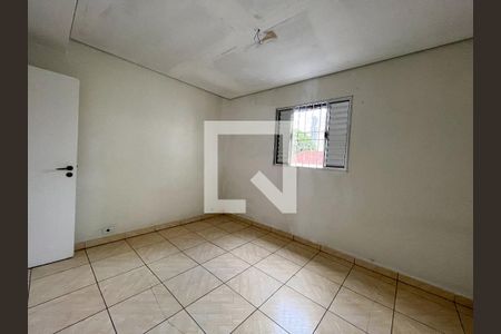 Quarto 2 de casa para alugar com 2 quartos, 100m² em Jardim Prudência, São Paulo