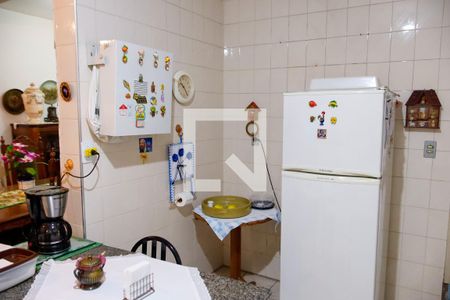 Casa à venda com 200m², 3 quartos e 1 vaga Casa à venda com 200m², 3 quartos e 1 vagaCozinha