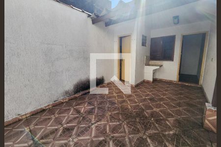 Casa à venda com 107m², 2 quartos e 1 vagaÁrea de Serviço