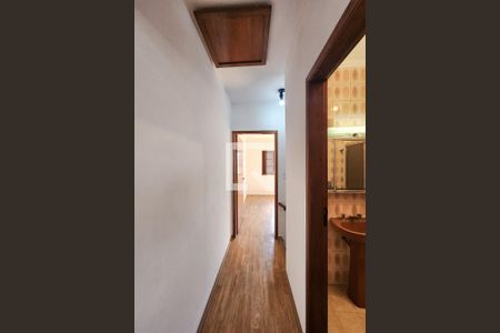 Casa à venda com 107m², 2 quartos e 1 vagaCorredor