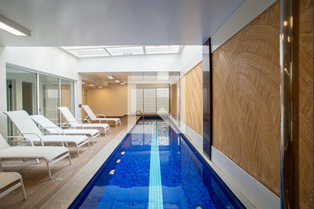 Apartamento à venda com 35m², 1 quarto e 1 vaga Apartamento à venda com 35m², 1 quarto e 1 vagaÁrea comum - Piscina