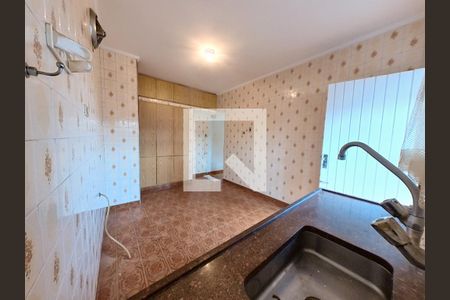 Casa à venda com 200m², 3 quartos e 1 vaga Casa à venda com 200m², 3 quartos e 1 vagaCozinha