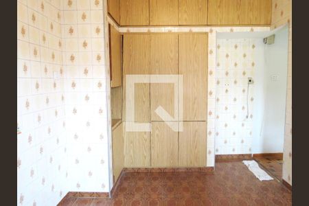 Casa à venda com 200m², 3 quartos e 1 vagaCozinha - Armário