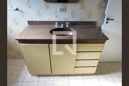 Casa à venda com 200m², 3 quartos e 1 vagaBanheiro - Gabinete