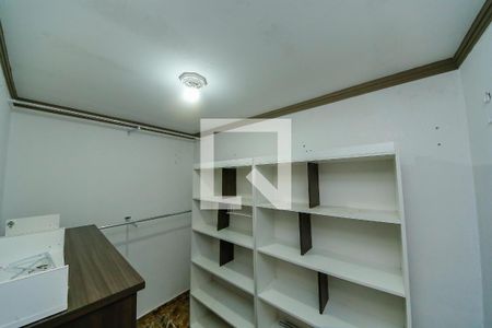 Casa para alugar com 250m², 4 quartos e 2 vagas Casa para alugar com 250m², 4 quartos e 2 vagasCloset Suíte