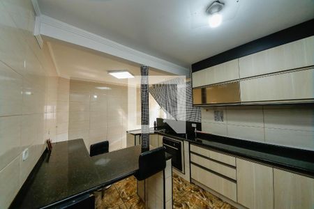 Casa para alugar com 250m², 4 quartos e 2 vagas Casa para alugar com 250m², 4 quartos e 2 vagasCozinha
