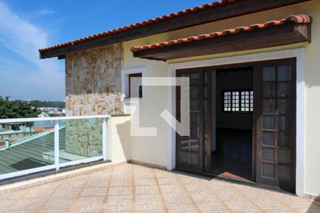Casa à venda com 480m², 3 quartos e 7 vagasSacada 3º Piso - Frente 