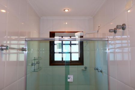 Casa à venda com 480m², 3 quartos e 7 vagasBanheiro da Suíte 2