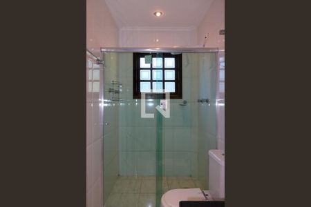 Casa à venda com 480m², 3 quartos e 7 vagasBanheiro da Suíte 2