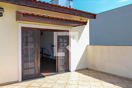 Casa à venda com 480m², 3 quartos e 7 vagasSacada 3º Piso - Frente 