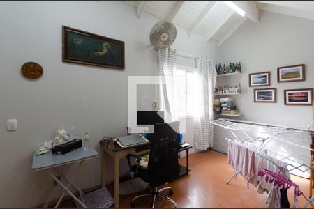 Casa à venda com 232m², 3 quartos e 3 vagasSótão