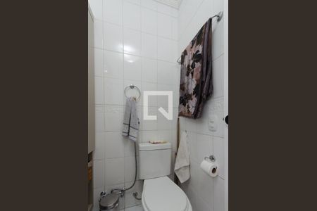 Casa à venda com 232m², 3 quartos e 3 vagasBanheiro da Suíte