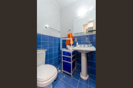 Casa à venda com 232m², 3 quartos e 3 vagasBanheiro