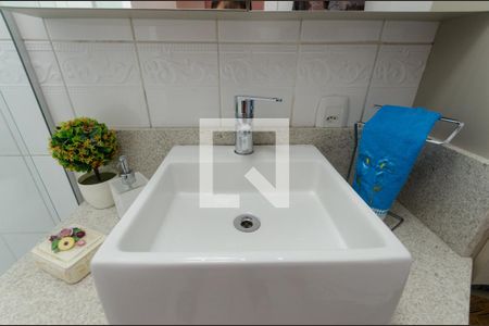 Casa à venda com 232m², 3 quartos e 3 vagasDetalhe Banheiro da Suíte