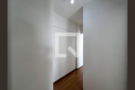 Corredor Quartos de apartamento para alugar com 2 quartos, 57m² em Cidade Monções, São Paulo