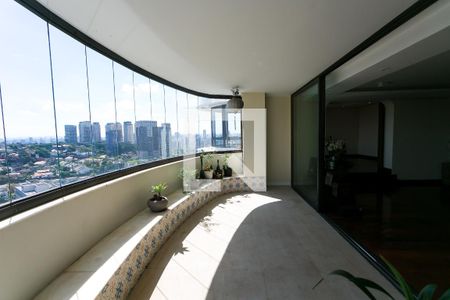 Varanda da Sala 1 de apartamento para alugar com 4 quartos, 388m² em Real Parque, São Paulo