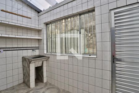 Casa à venda com 110m², 3 quartos e sem vaga Casa à venda com 110m², 3 quartos e sem vagaCozinha