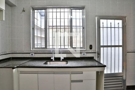 Casa à venda com 110m², 3 quartos e sem vaga Casa à venda com 110m², 3 quartos e sem vagaCozinha