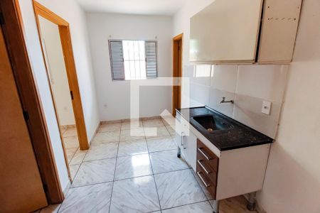 Sala/Cozinha de casa para alugar com 2 quartos, 50m² em Parque Pinheiros, Taboão da Serra