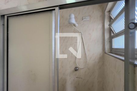 Banheiro de kitnet/studio para alugar com 1 quarto, 30m² em Aclimação, São Paulo