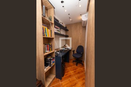 Apartamento para alugar com 77m², 2 quartos e 2 vagasQuarto 3 - Escritório