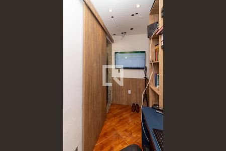 Apartamento para alugar com 77m², 2 quartos e 2 vagasQuarto 3 - Escritório