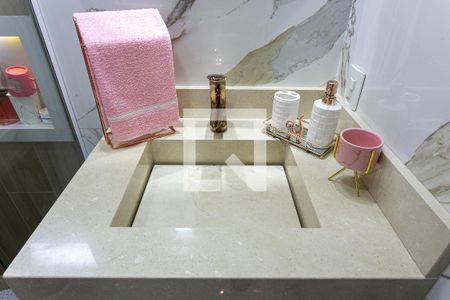 Apartamento à venda com 80m², 3 quartos e 2 vagasBanheiro Social