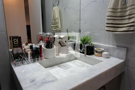 Apartamento à venda com 80m², 3 quartos e 2 vagasBanheiro da Suíte