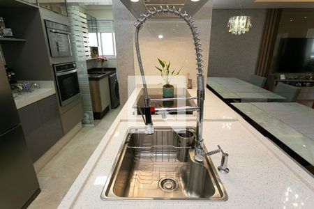 Apartamento à venda com 80m², 3 quartos e 2 vagasCozinha