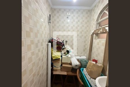 Casa à venda com 166m², 3 quartos e 3 vagasBanheiro de Serviço