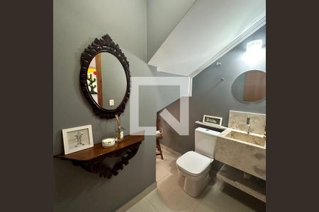 Casa à venda com 166m², 3 quartos e 3 vagasLavabo