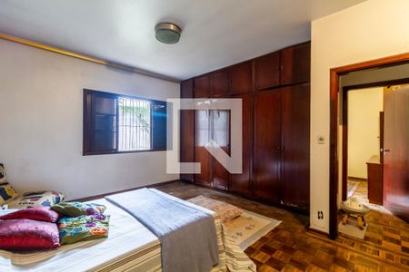 Casa à venda com 270m², 3 quartos e 5 vagasSuíte