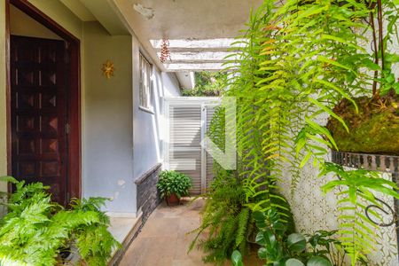 Casa à venda com 270m², 3 quartos e 5 vagasQuintal