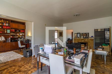 Sala de casa à venda com 3 quartos, 270m² em Alto de Pinheiros, São Paulo