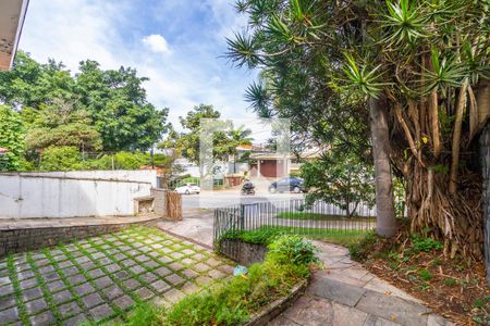 Casa à venda com 270m², 3 quartos e 5 vagasQuintal