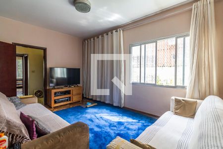 Sala de TV de casa à venda com 3 quartos, 270m² em Alto de Pinheiros, São Paulo