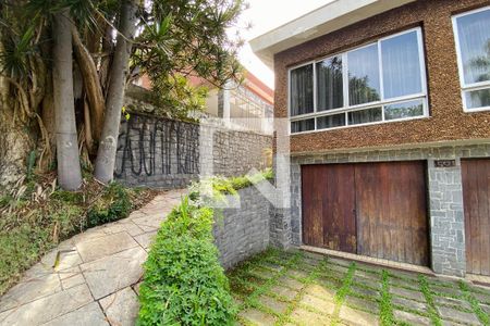 Casa à venda com 270m², 3 quartos e 5 vagasQuintal