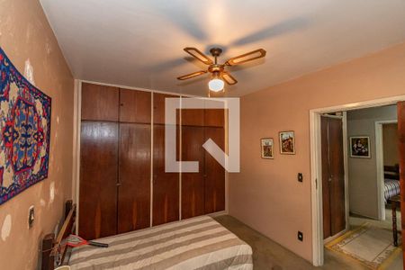 Casa à venda com 278m², 4 quartos e 4 vagas Casa à venda com 278m², 4 quartos e 4 vagasQuarto 2