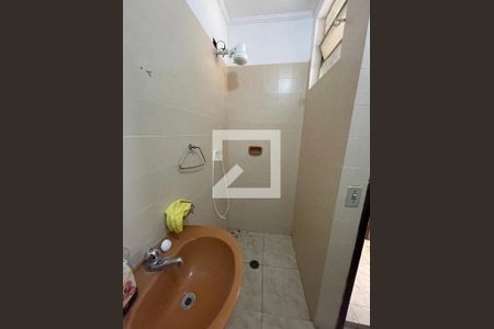 Casa à venda com 130m², 4 quartos e 3 vagasBanheiro da Suíte 2