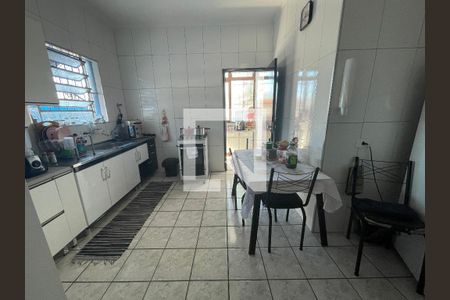 Casa à venda com 130m², 4 quartos e 3 vagasCozinha