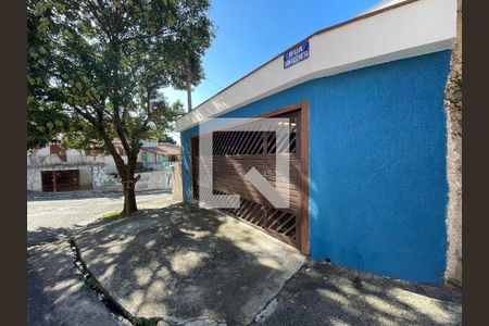 Casa à venda com 130m², 4 quartos e 3 vagasFachada