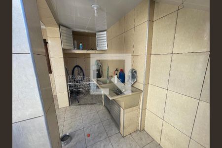 Casa à venda com 130m², 4 quartos e 3 vagasÁrea de Serviço