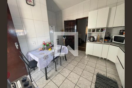 Casa à venda com 130m², 4 quartos e 3 vagasCozinha