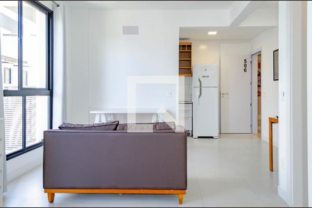 Sala / Quarto de apartamento para alugar com 1 quarto, 56m² em Carvoeira, Florianópolis