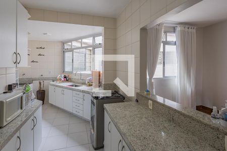 Cozinha e Área de Serviço de apartamento à venda com 3 quartos, 140m² em Cruzeiro, Belo Horizonte